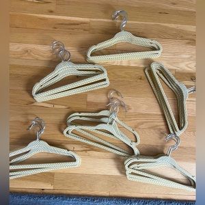 (30) Baby / Nursery Hangers